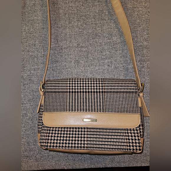 Carryland Purse - Picture 4 of 16